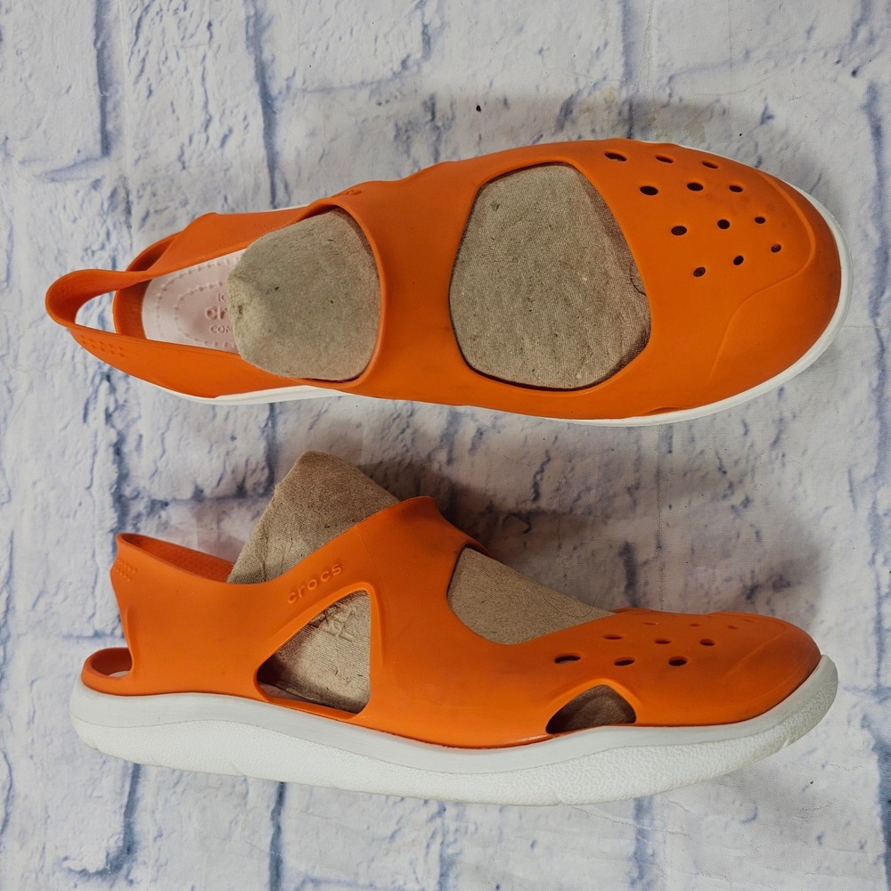 Crocs Swiftwater Wave Sandals Women 8 Orange Slingback Lightweight Comfort Shoes